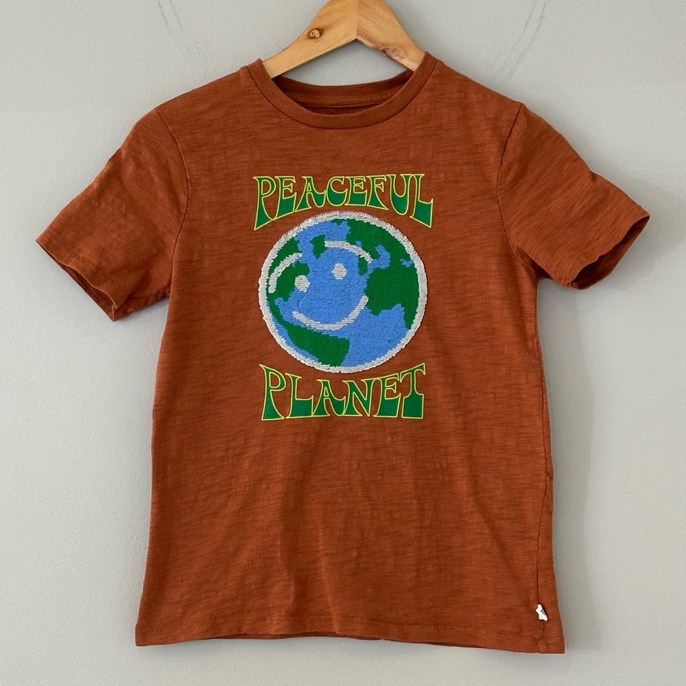 GAP Kids Peaceful Planet T-Shirt. Burnt orange. Boys L.